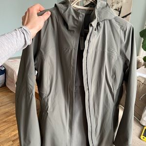 Lululemon Rain Rebel Jacket size 4